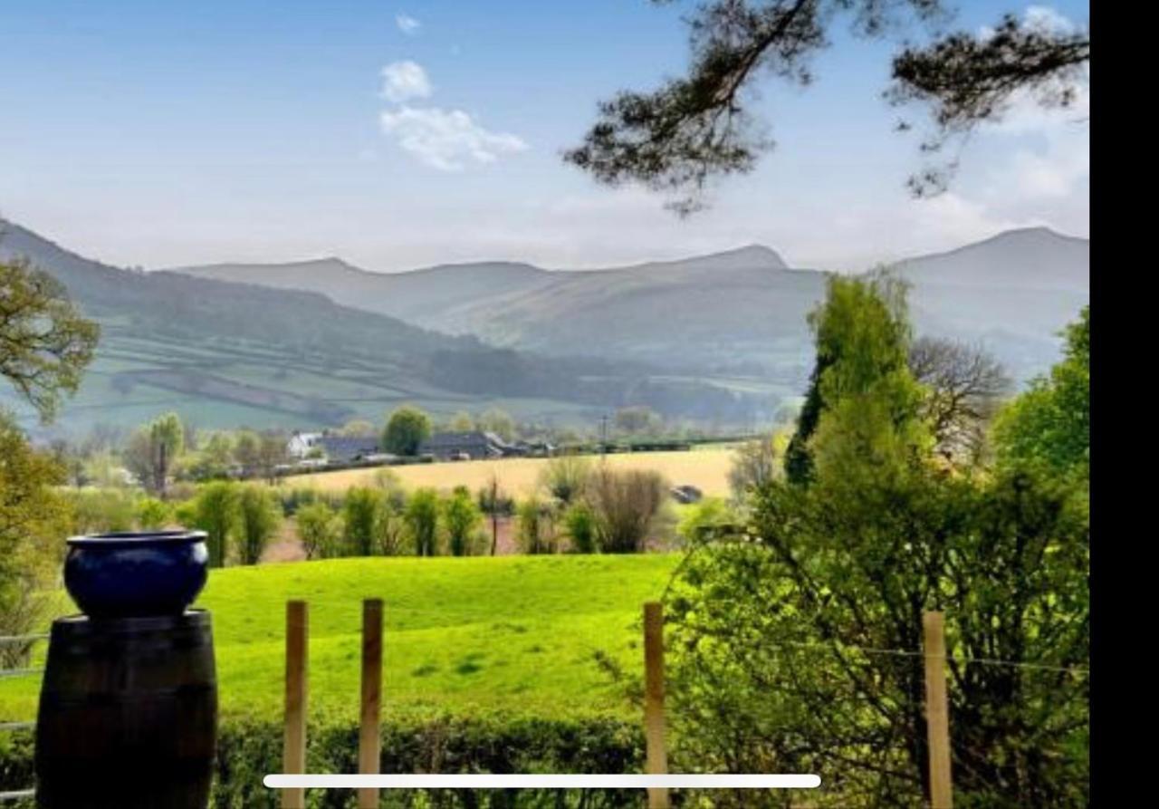 Mountain Suite, Stunning Views, Brecon Beacons Llanhamlach المظهر الخارجي الصورة